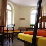 Hostel Opera