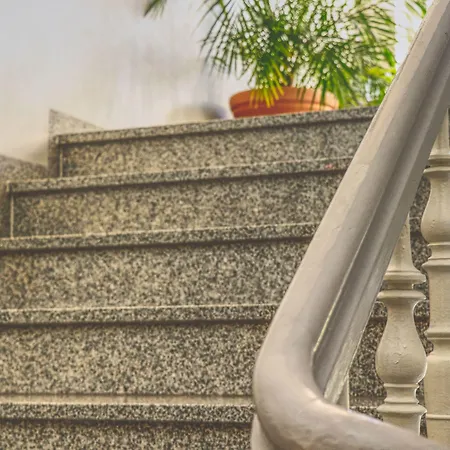 אכסניה Opera ארפורט