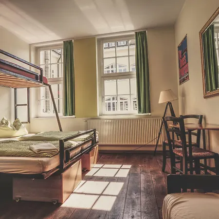 Opera Hostel *