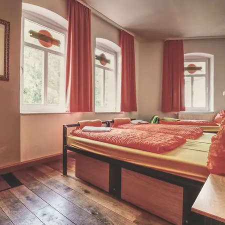 Opera Hostel *