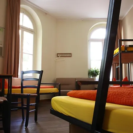 Hostel Opera