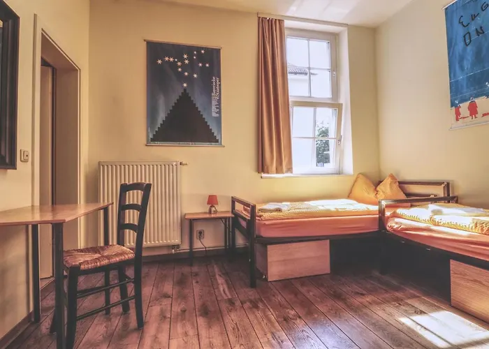 Opera Хостел *